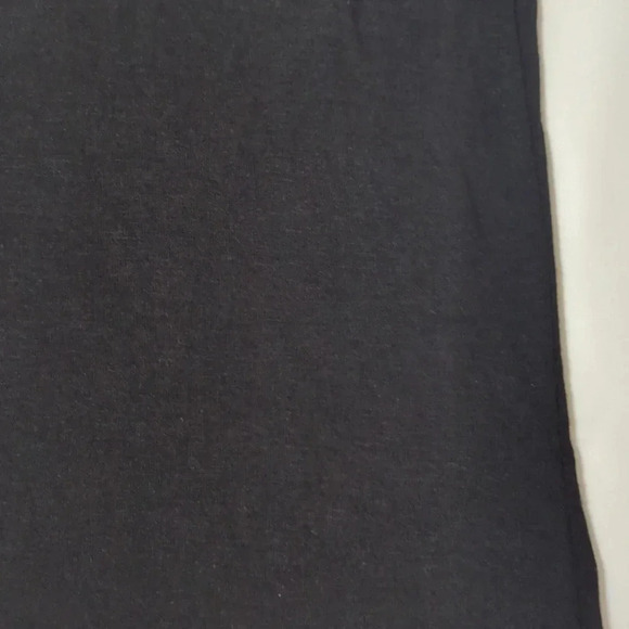 Express Round Hem Tank Top, Color Black Size XS/TP - Picture 10 of 12